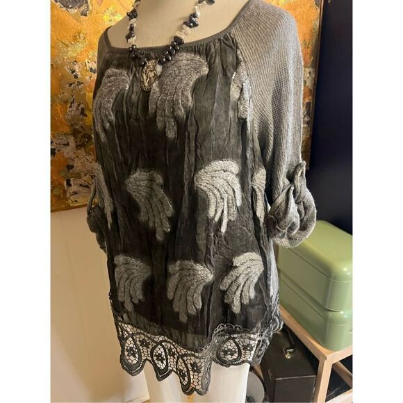 NWT Belle France Boho Gray Beaded Sweater Tunic Made in Italy w/ crocheted Hem M - Picture 9 of 15